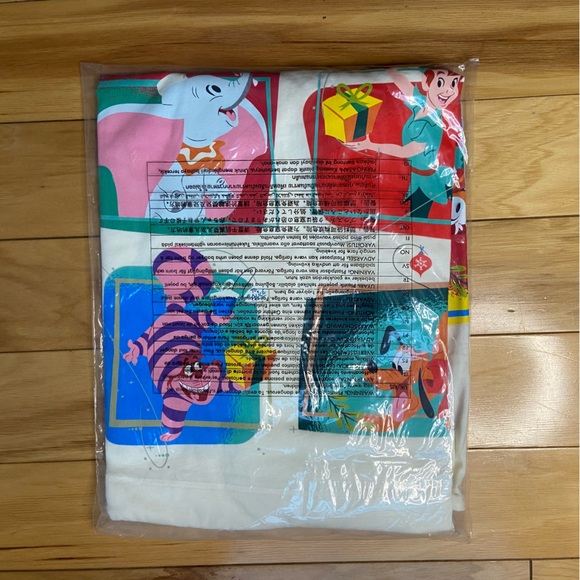 Disneyland Holiday Long Sleeve Shirt Womens M Classic Christmas - Picture 6 of 6